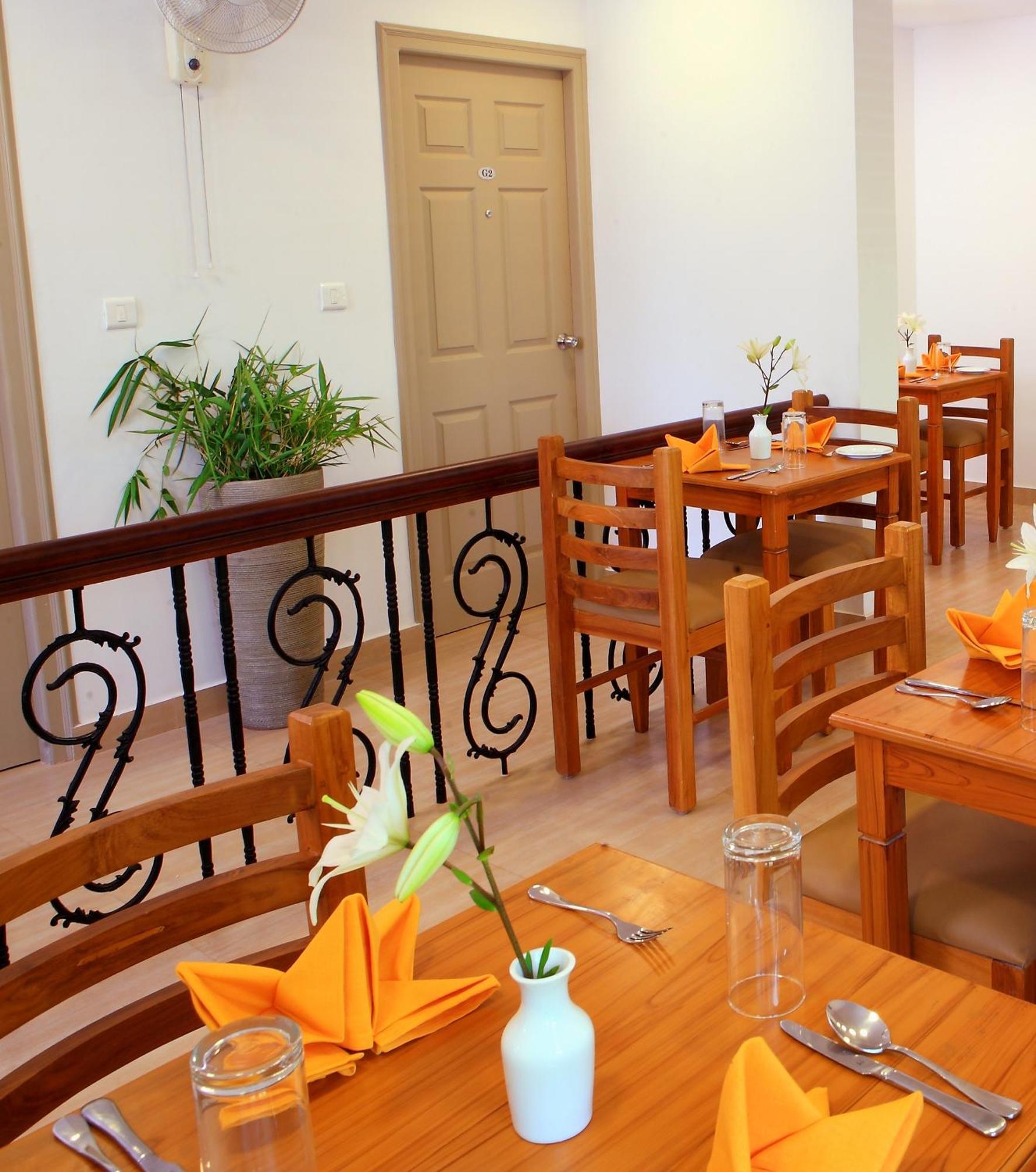 Abad Pepper Route Hotel Kochi ภายนอก รูปภาพ